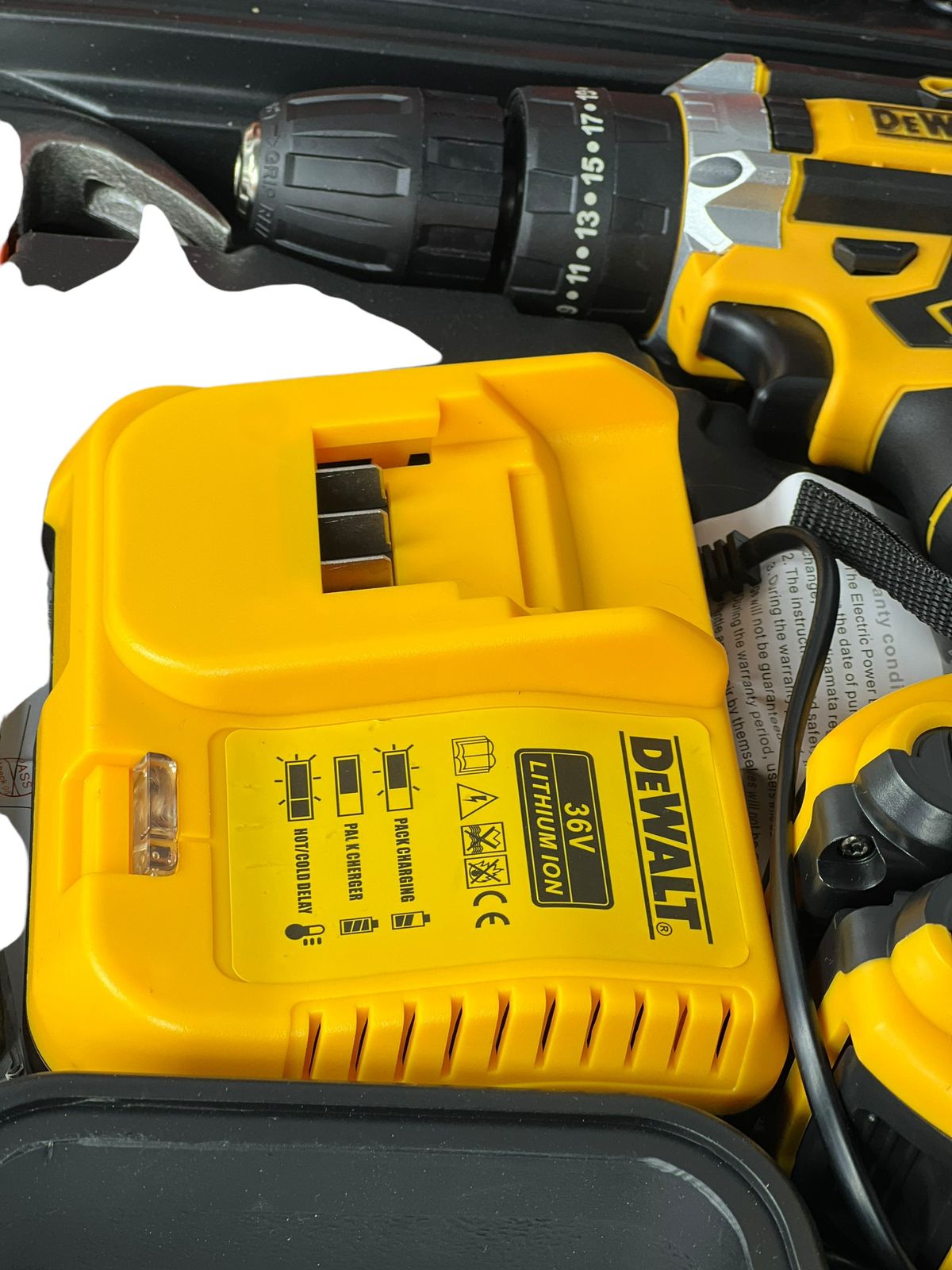 KIT TALADRO DEWALT + COMBO HERRAMIENTA FULL